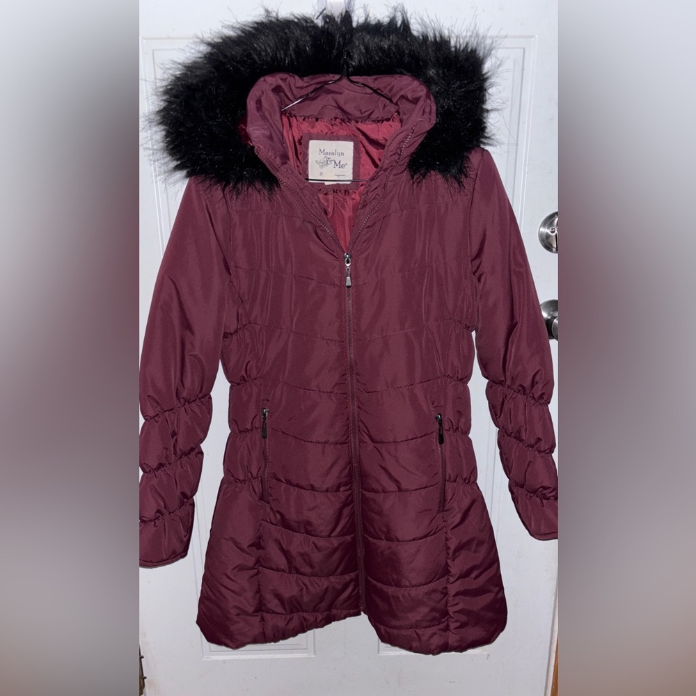 Maralyn & Me Burgundy Puffer Coat with Black Fur Trim Ptp-20 length-32 Medium - Picture 2 of 6